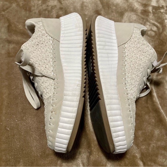 👟 Dolce Vita Fay Sneakers - Picture 3 of 11